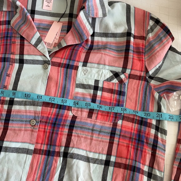 TOP ONLY! NWT Victoria’s Secret flannel pj top Size medium - Picture 5 of 7